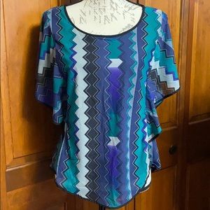 Short flouncy sleeve top